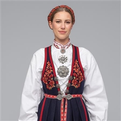 Bilde av Vest-Telemarksbunad, modell fra Porsgrunn